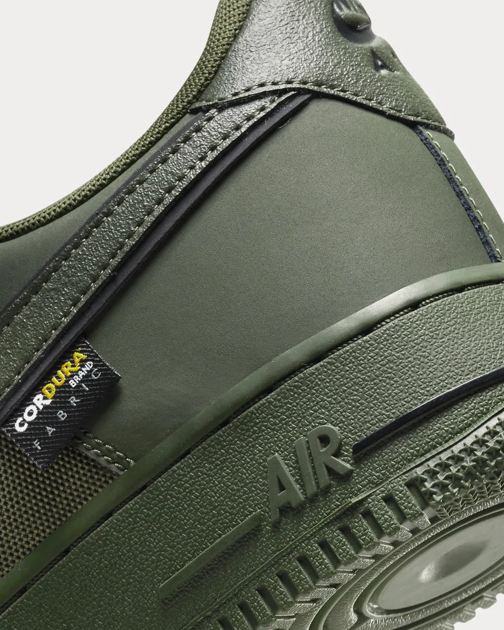 Air Force 1 Low '07 Cargo Khaki / Black / University Gold / Cargo Khaki Low Top Sneakers