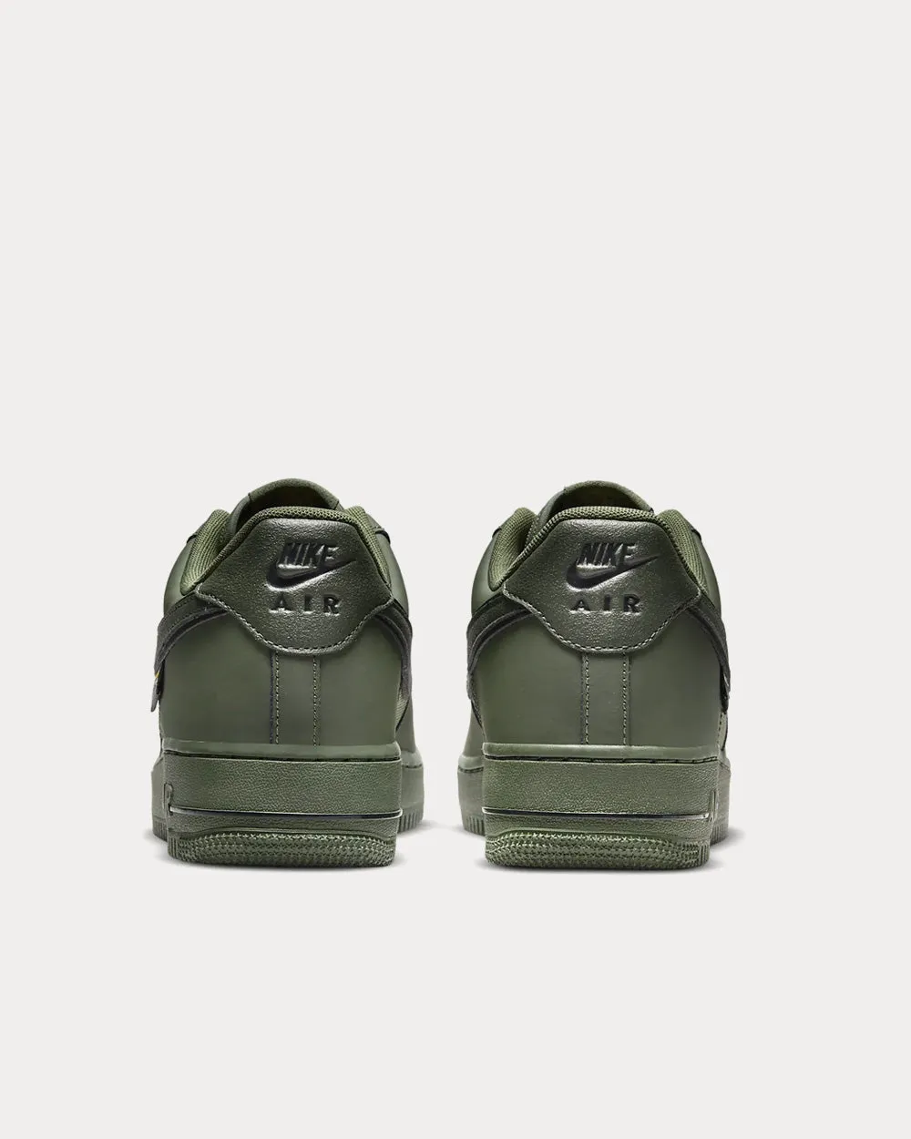 Air Force 1 Low '07 Cargo Khaki / Black / University Gold / Cargo Khaki Low Top Sneakers