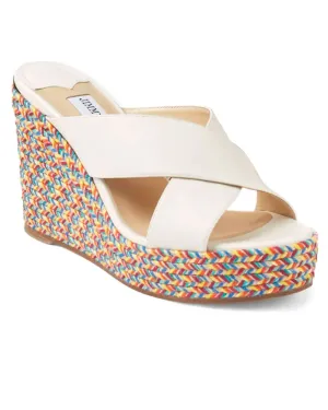 Dovina 100 Wedge in Latte