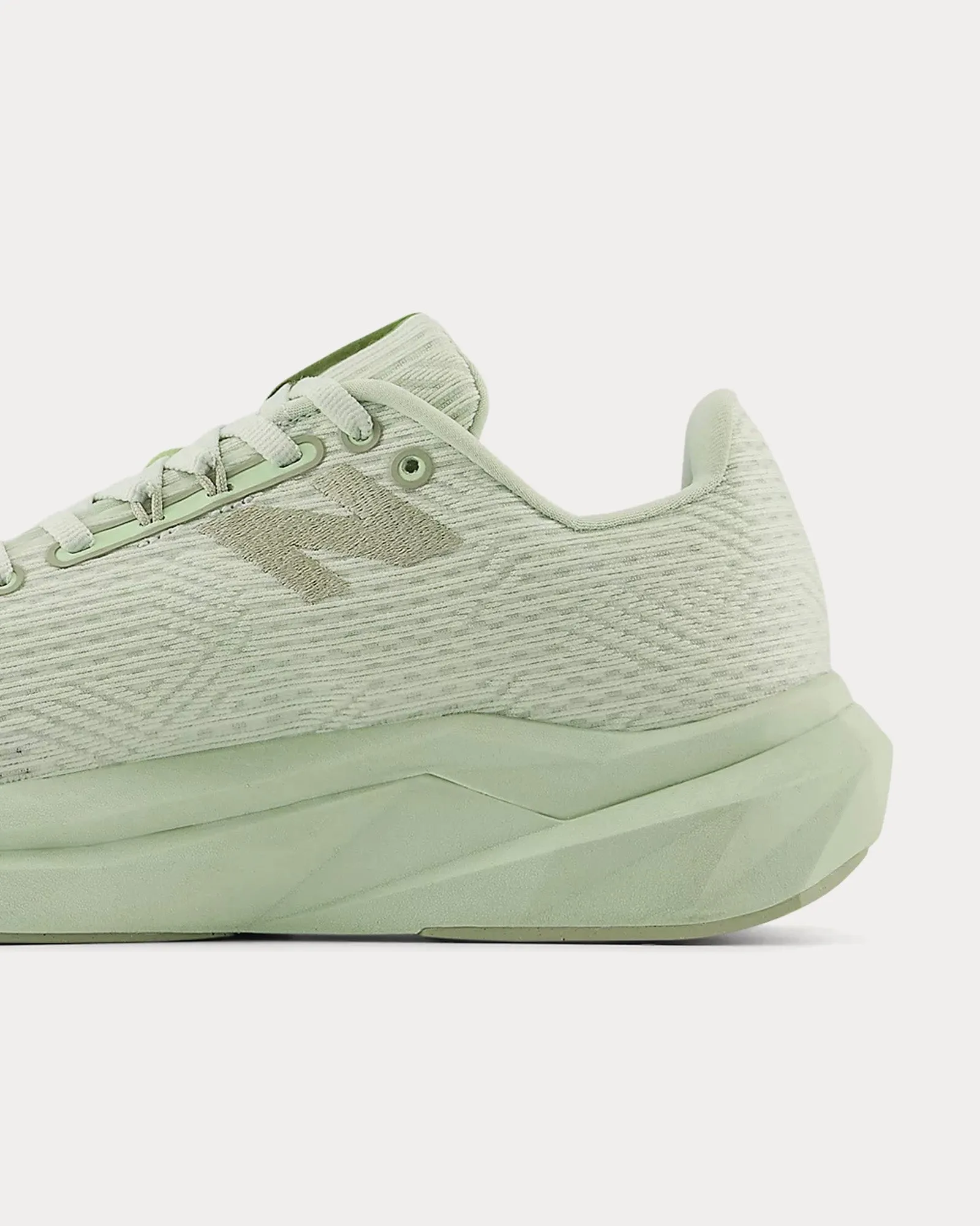 FuelCell Propel v5 Natural Mint / Olivine / Magnet Running Shoes