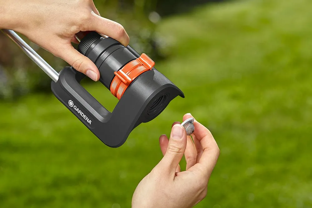 Gardena Aqua M 250 m² Oscillating Garden Sprinkler - 18702