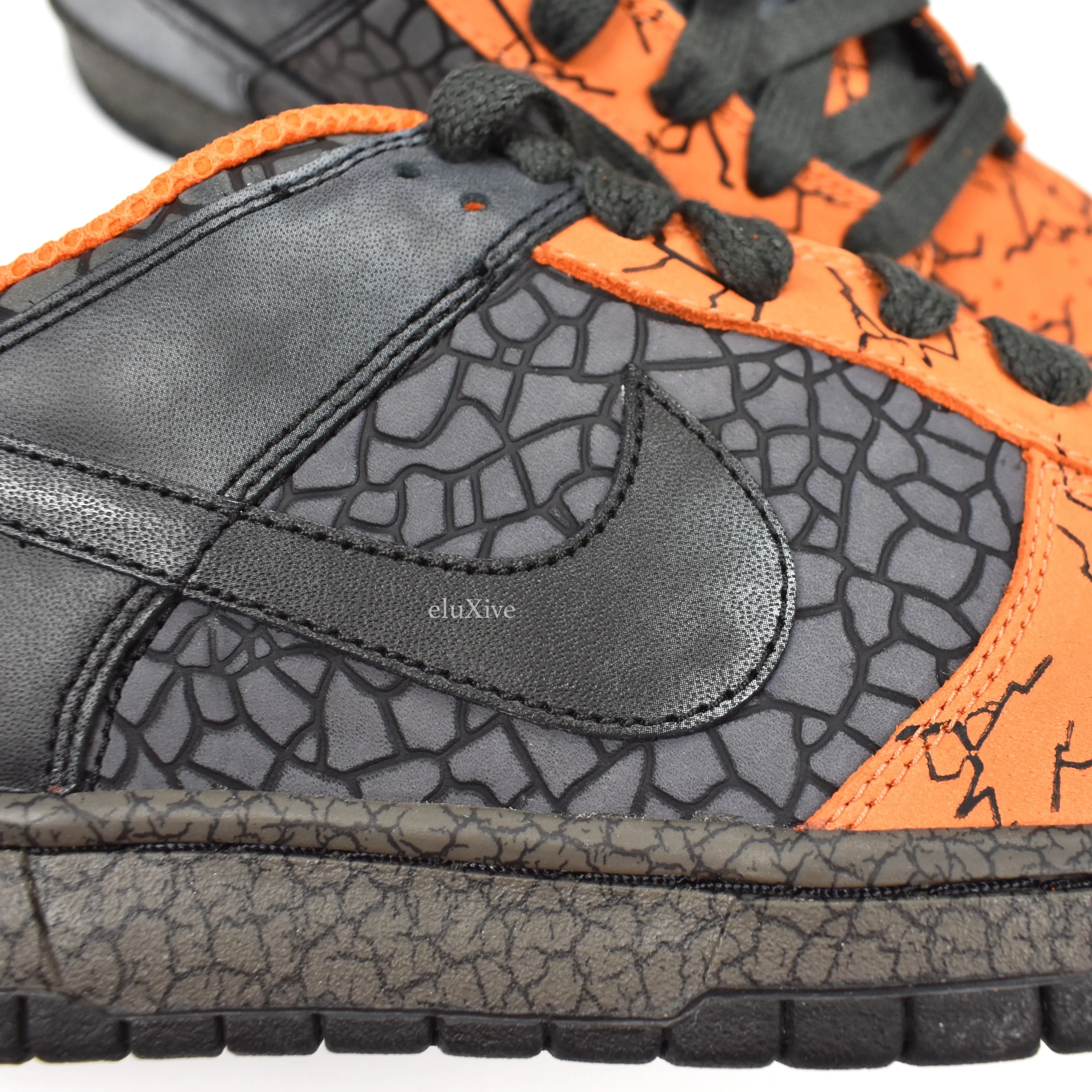 Nike - Dunk Low Priority 'Hufquake'