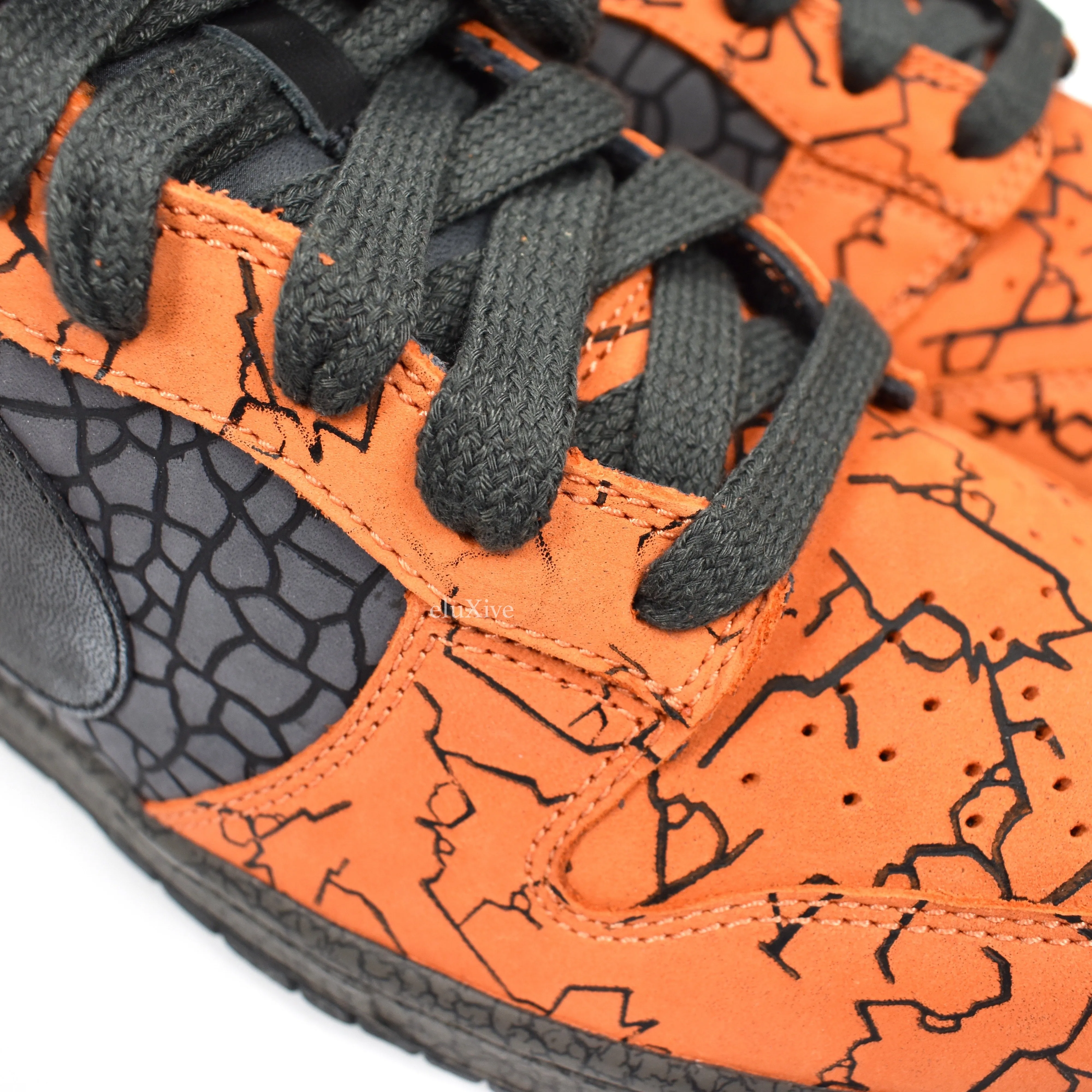 Nike - Dunk Low Priority 'Hufquake'