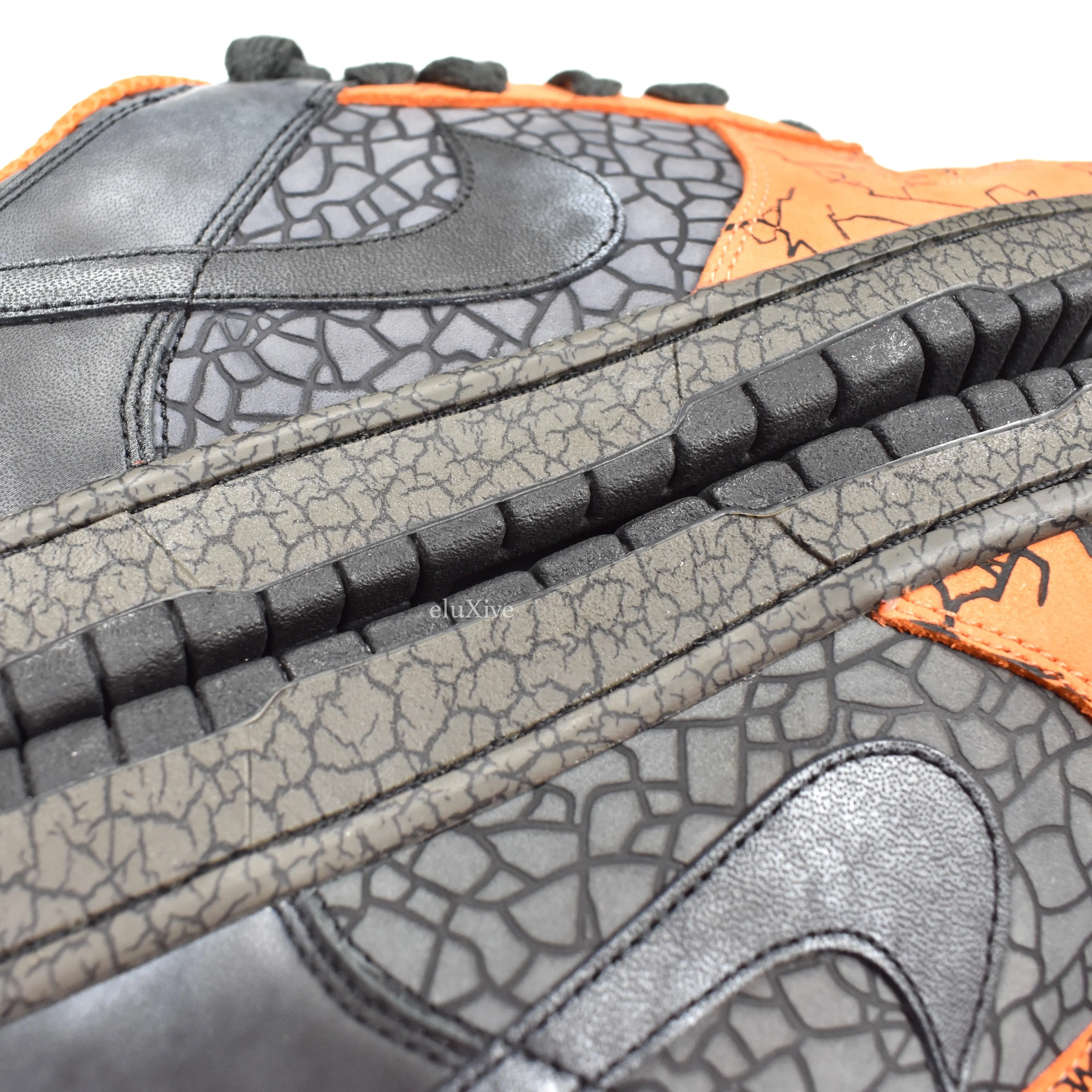 Nike - Dunk Low Priority 'Hufquake'