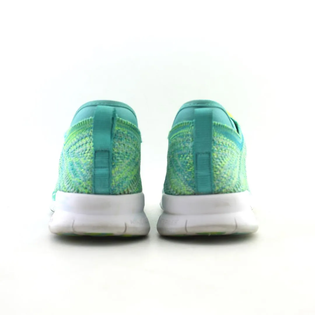 NIKE  FREE TR FLYKNIT