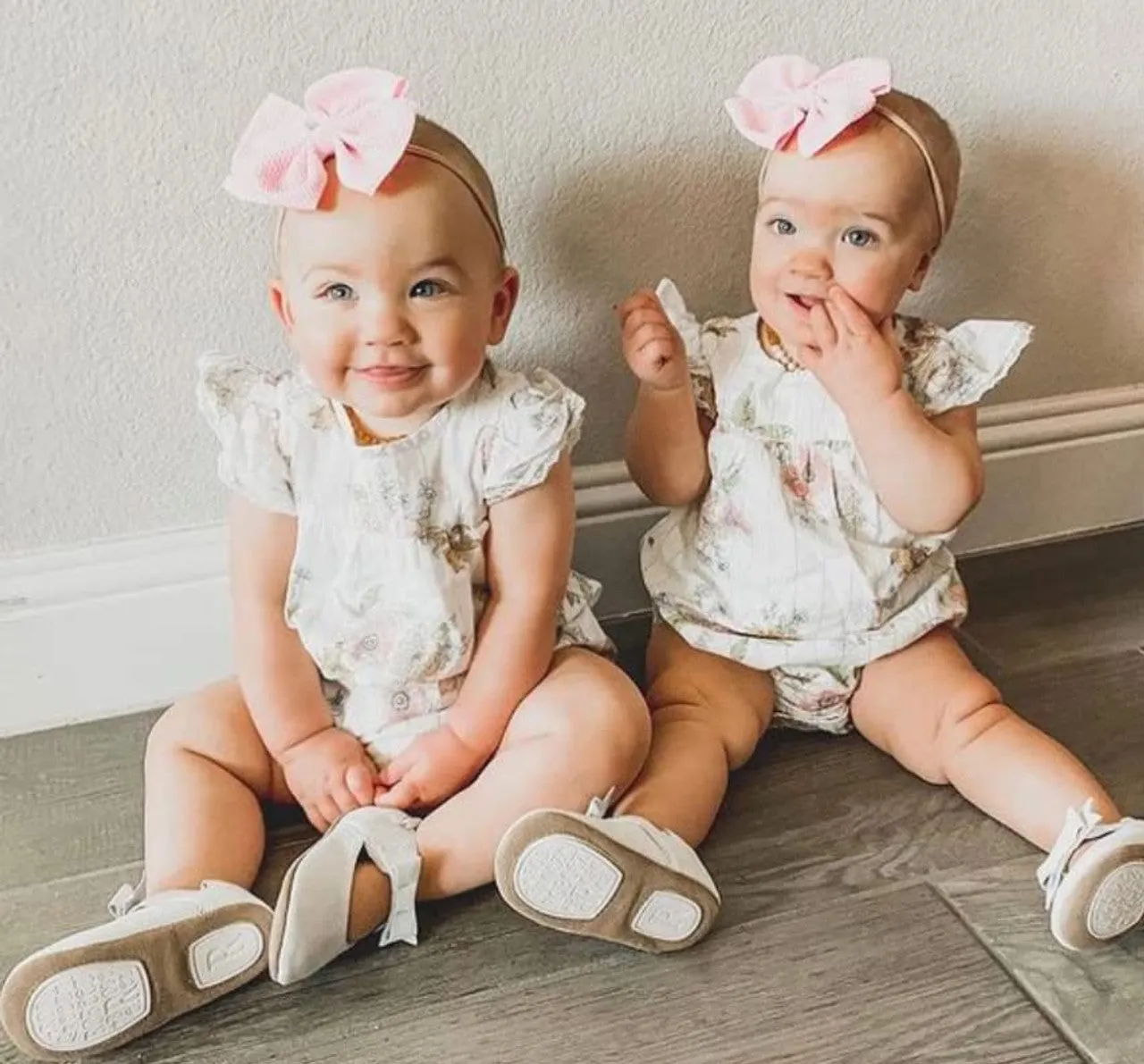 Sofia First Kicks White