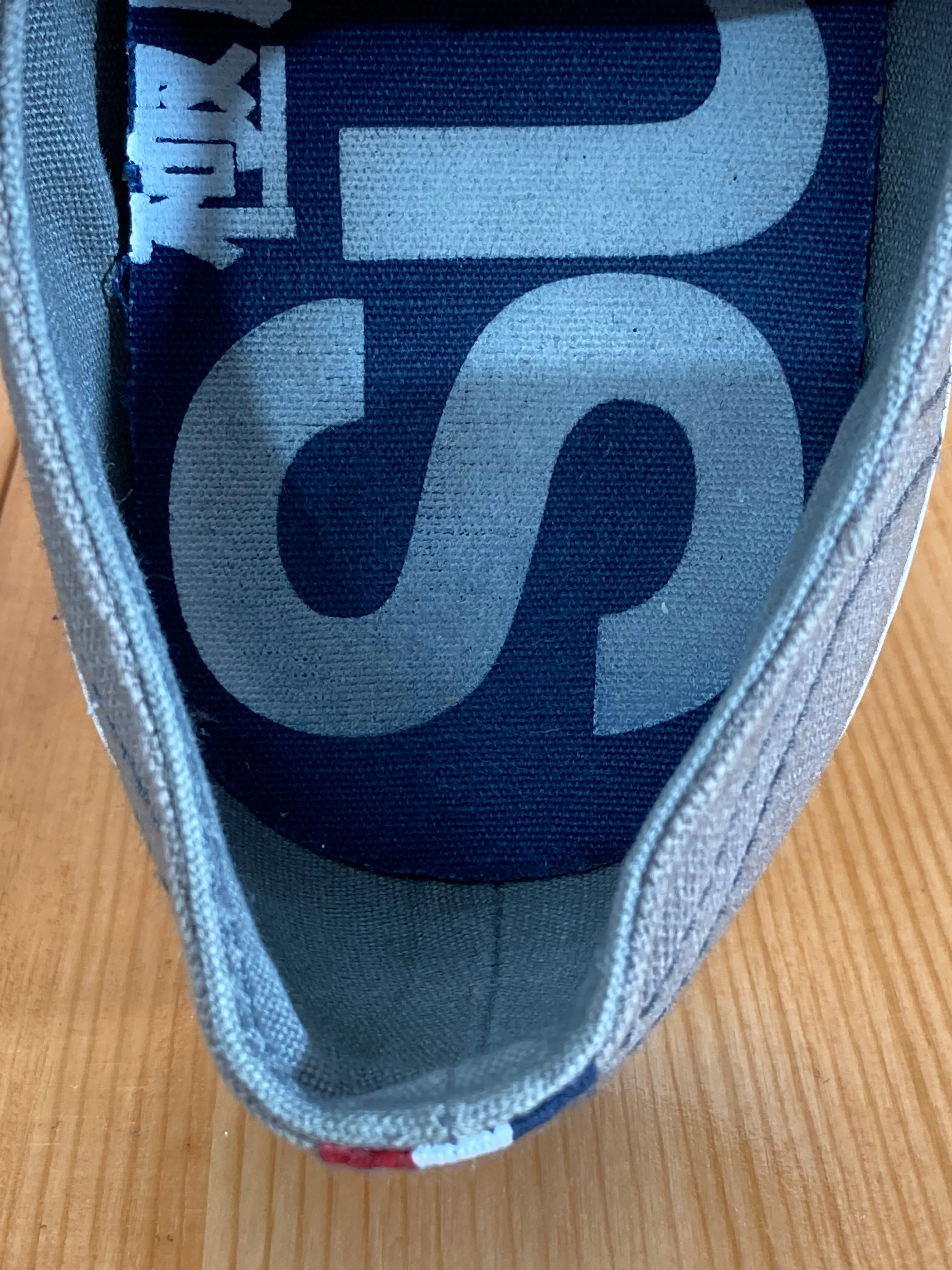SUPERDRY PRO CLASSIC Men Size 9 Low Top Shoes Sneakers
